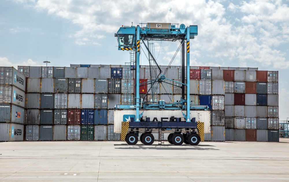 Oliewissels op hoog niveau bij APM Terminals Rotterdam NPT