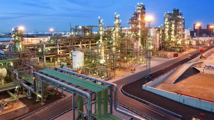 Neste invests in its world scale renewable products refinery in Rotterdam