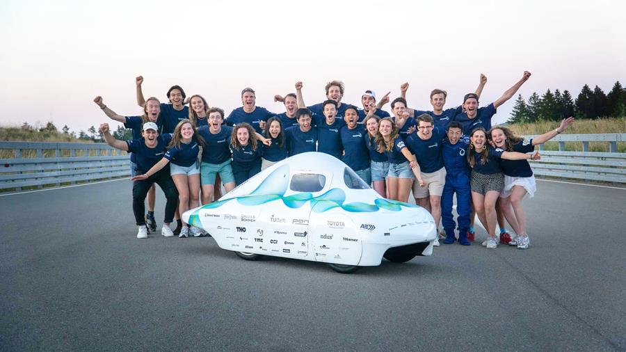 Studenten TU Delft maken snelste en efficiëntste waterstofauto