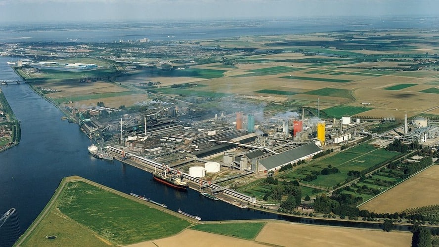 Kunstmestfabriek Yara exporteert als eerste CO2 naar buitenland