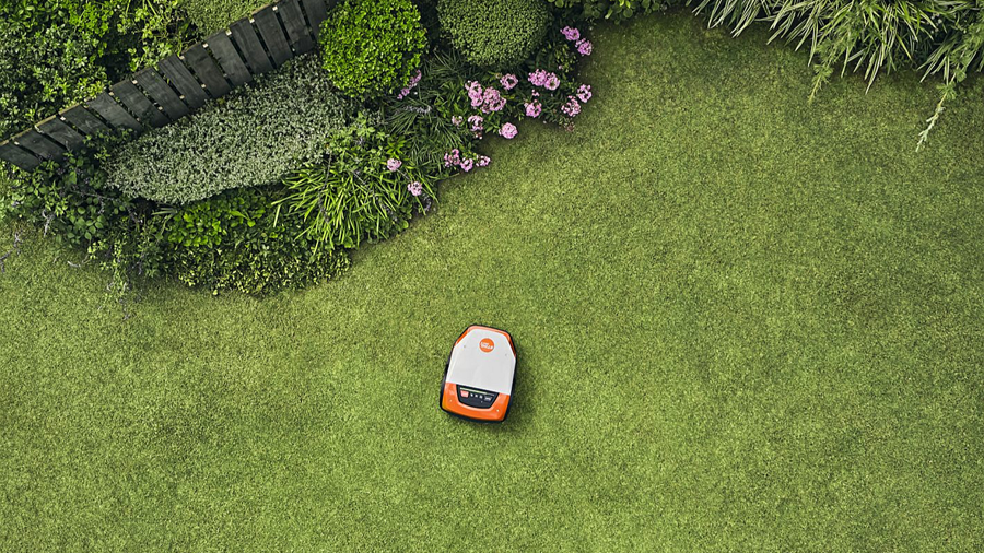 Les robots tondeuses progressent en masse